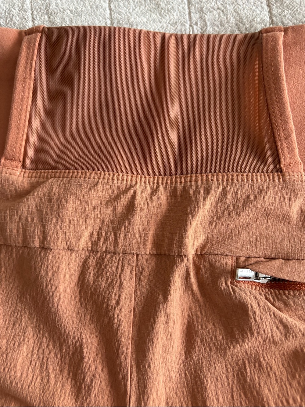 Athleta Women’s Stretch Midi Rise Trekkie North Peach Shorts Size/M - Picture 7 of 12